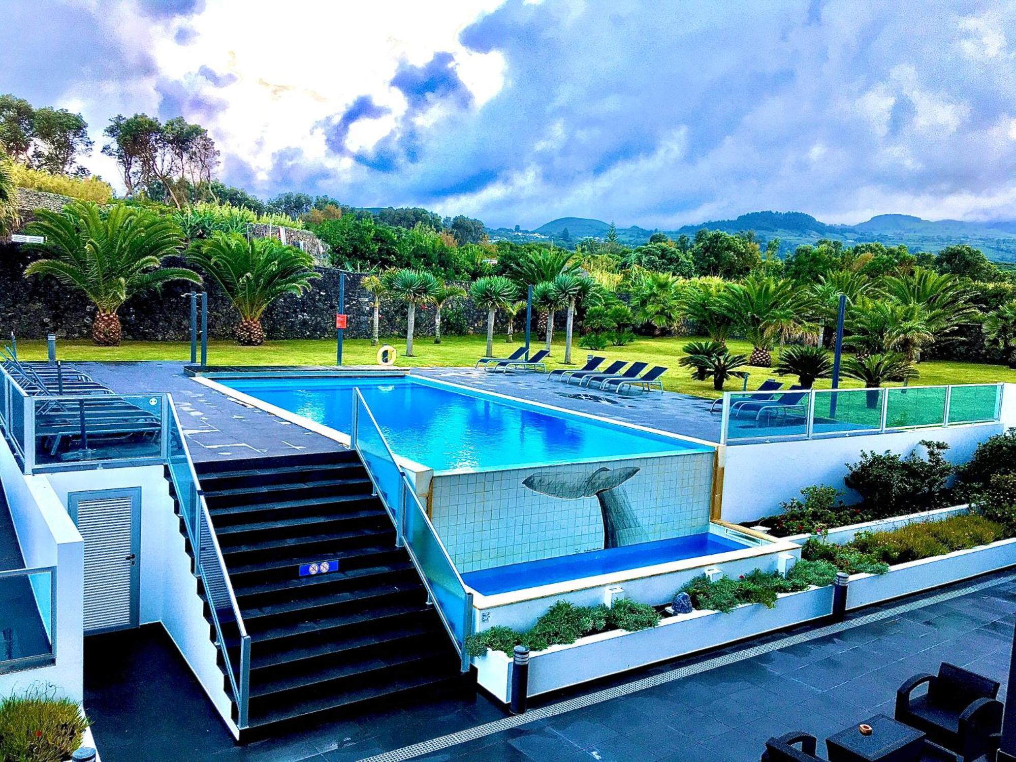 Whalesbay Hotel Apartamentos Capelas Exterior foto